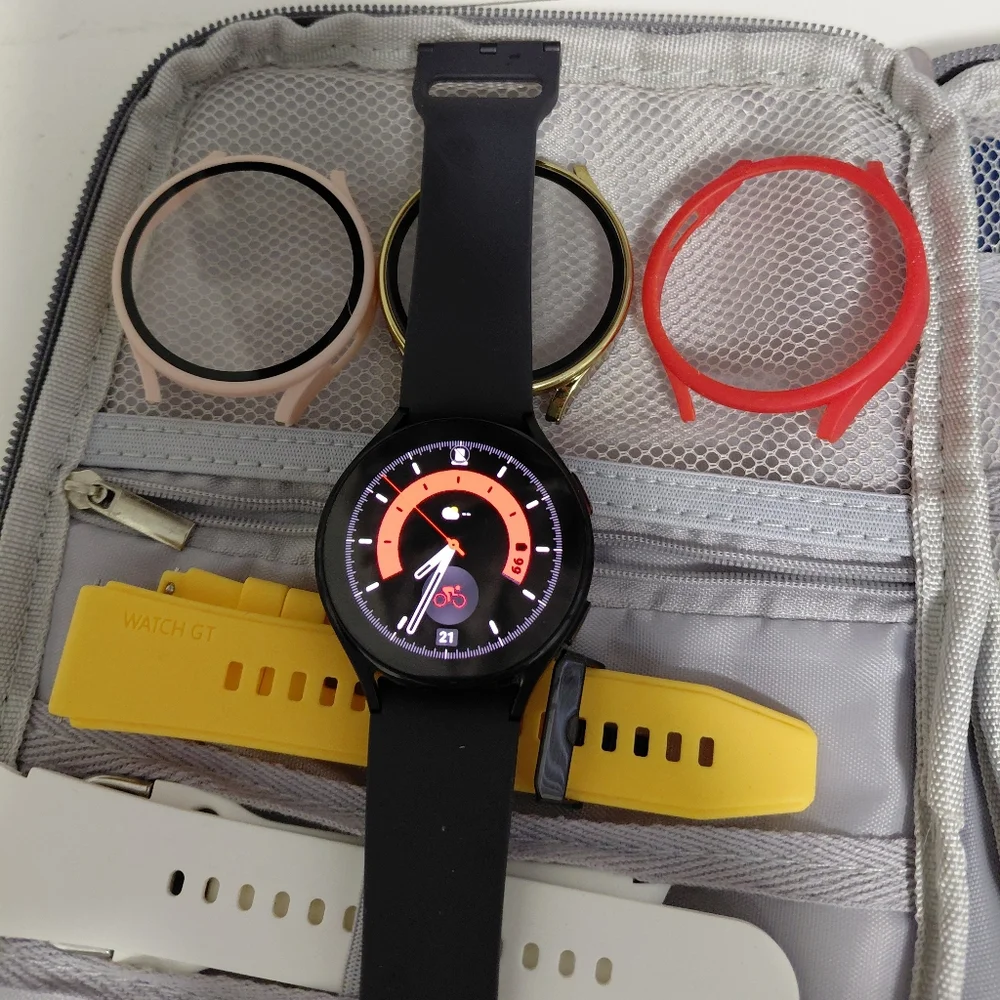 Samsung Black Smartwatch 4 - Picture 8 of 9
